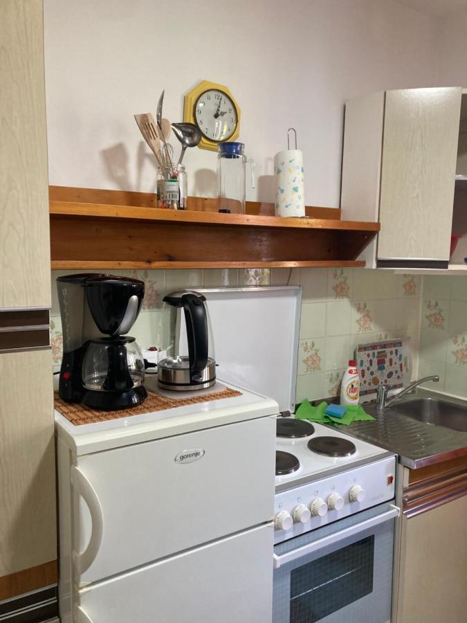 Apartments Hrnjic Umag Bagian luar foto